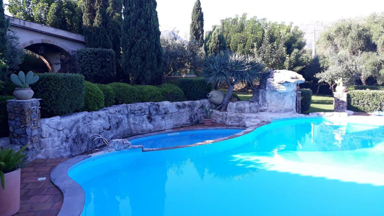 Bed and Breakfast Casolare Giummari à Carini Extérieur photo